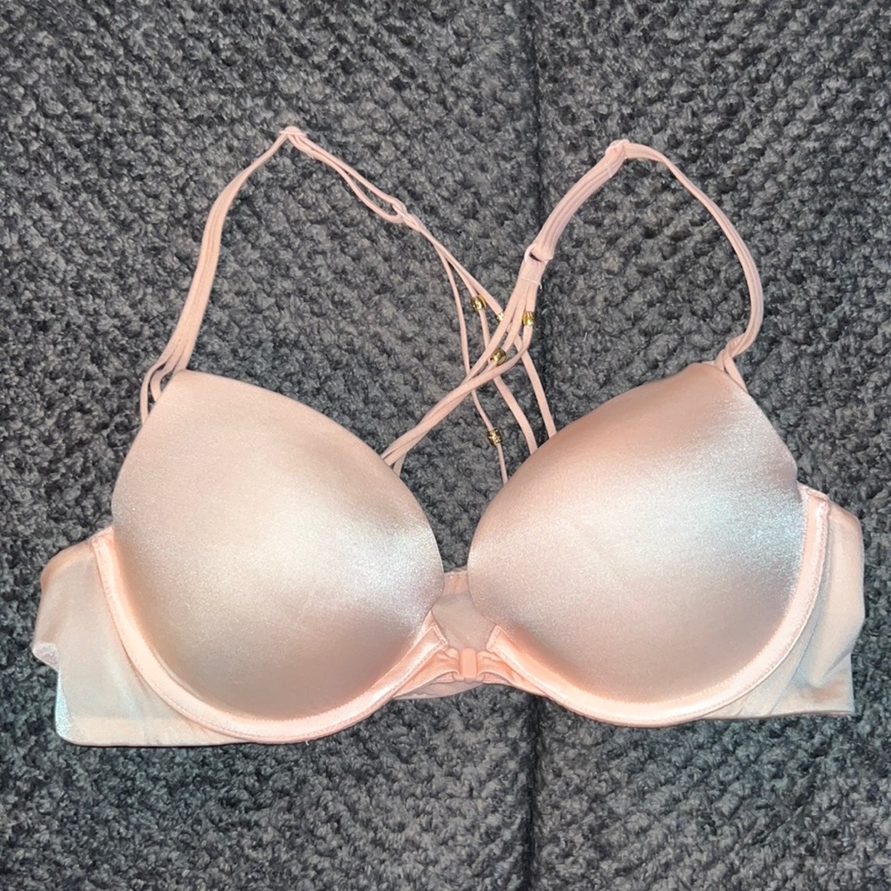 VS “Very Sexy” Pink Push-up